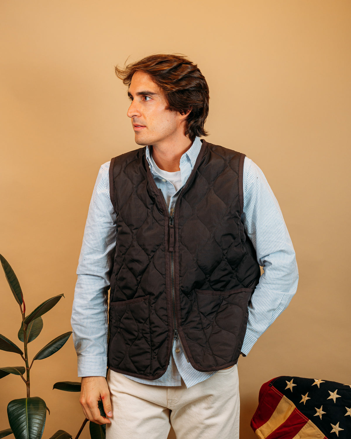Gilet Military Zip V-Neck D. Choco 001ZML-1 D.C Taion 