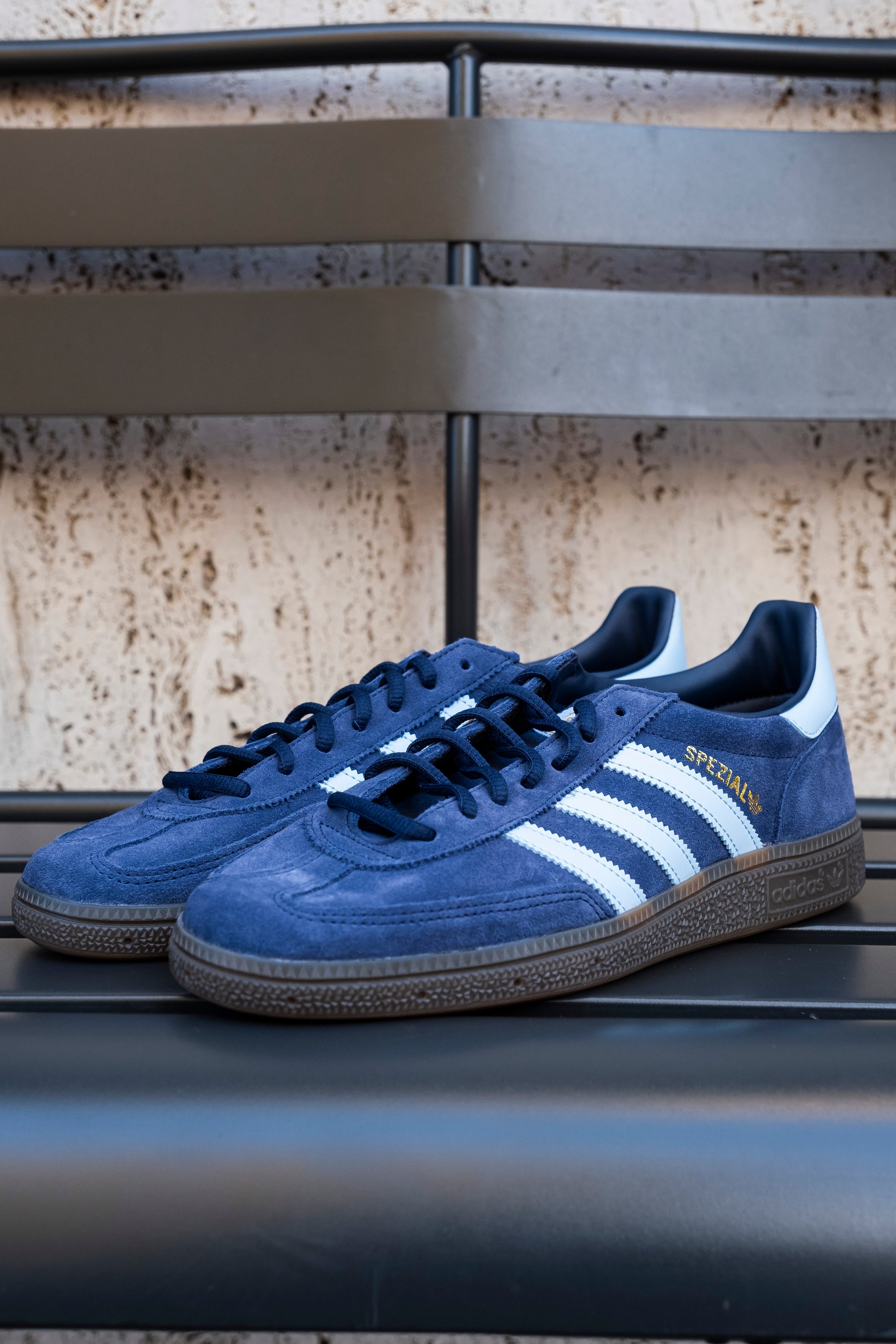 conavy_clesky_gum5-adidas-ai24-handball-spezial