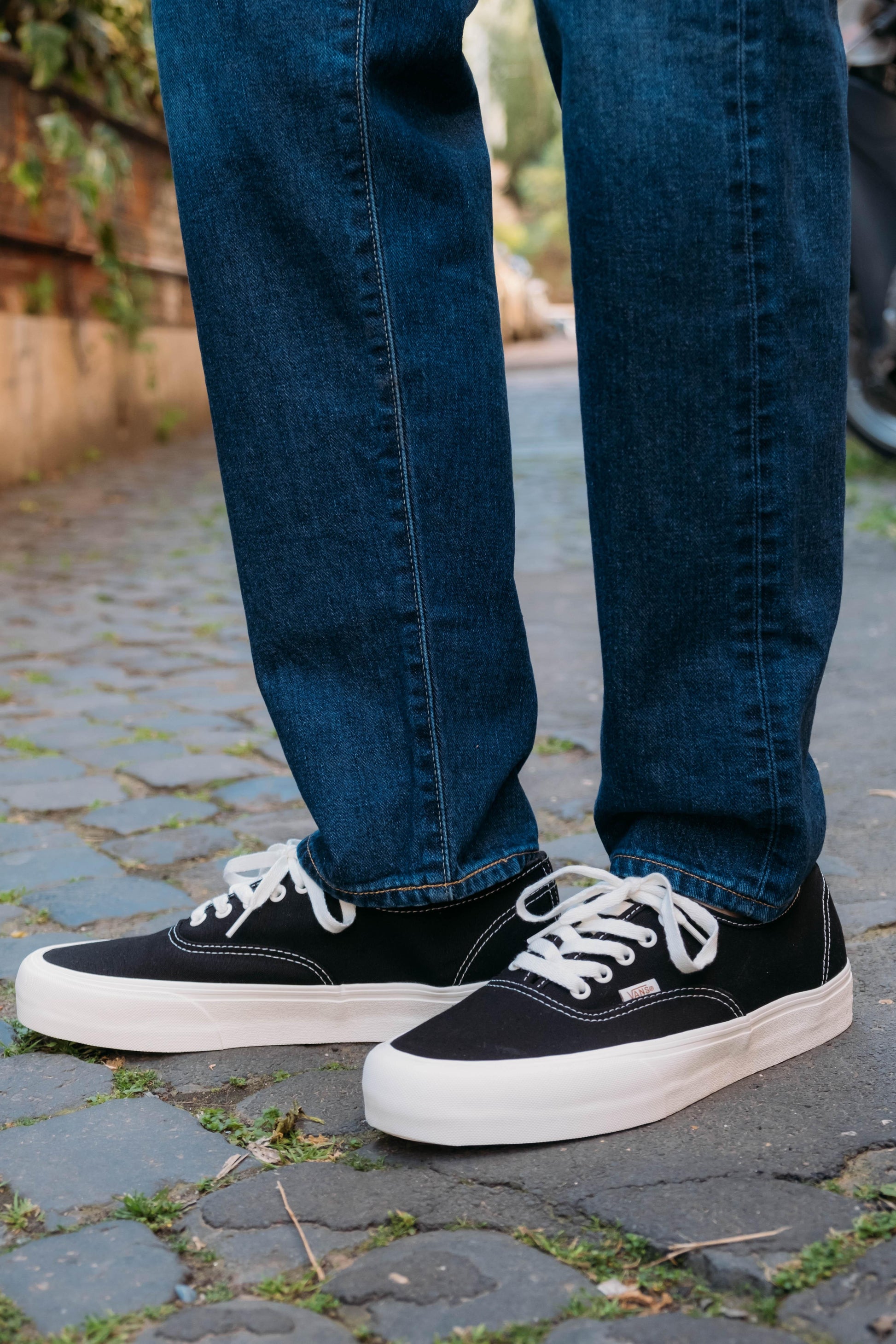 Gaffi Store 1966 Authentic Black/Marshmallow Vans