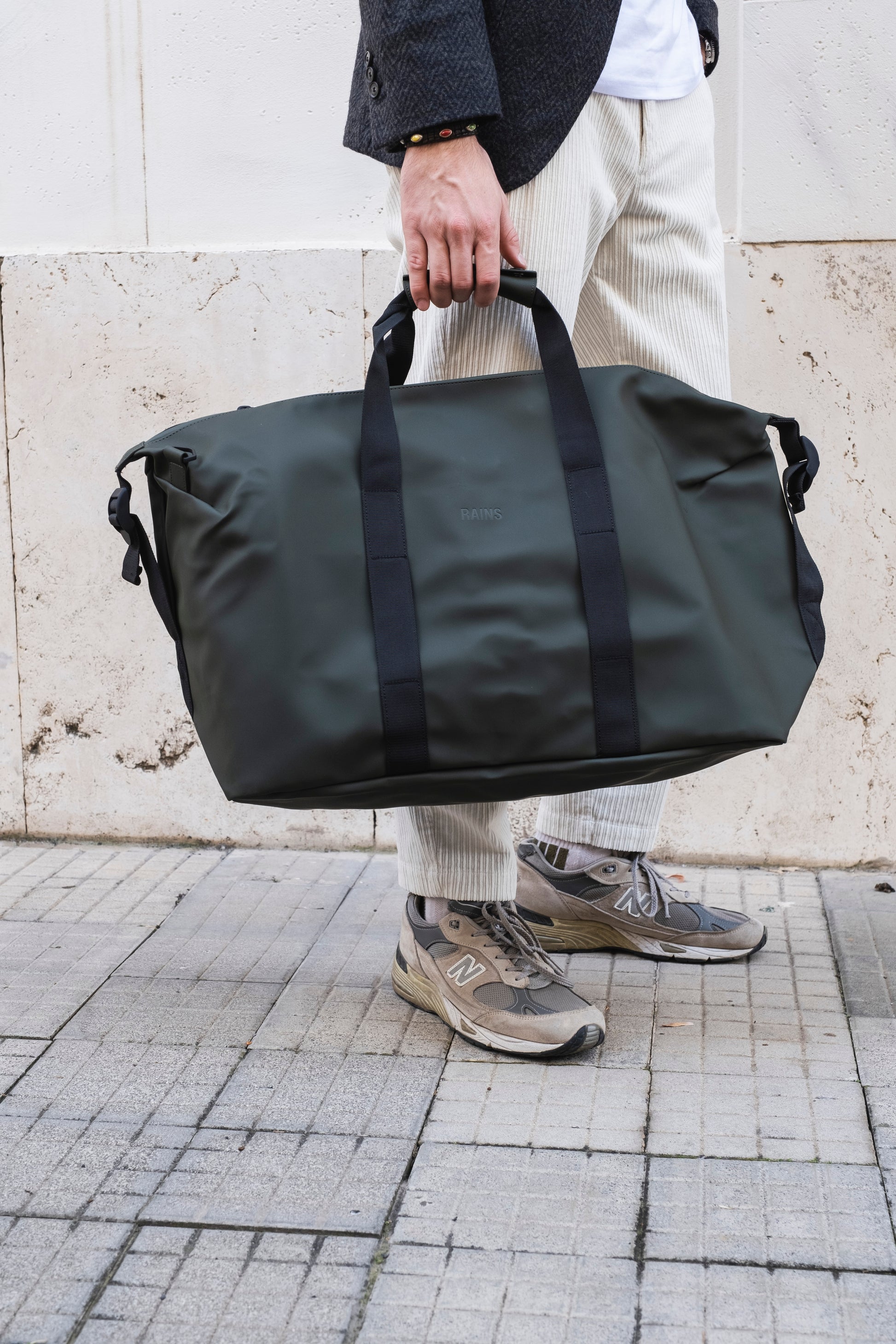 green-rains-ai24-hilo-weekend-bag-w3