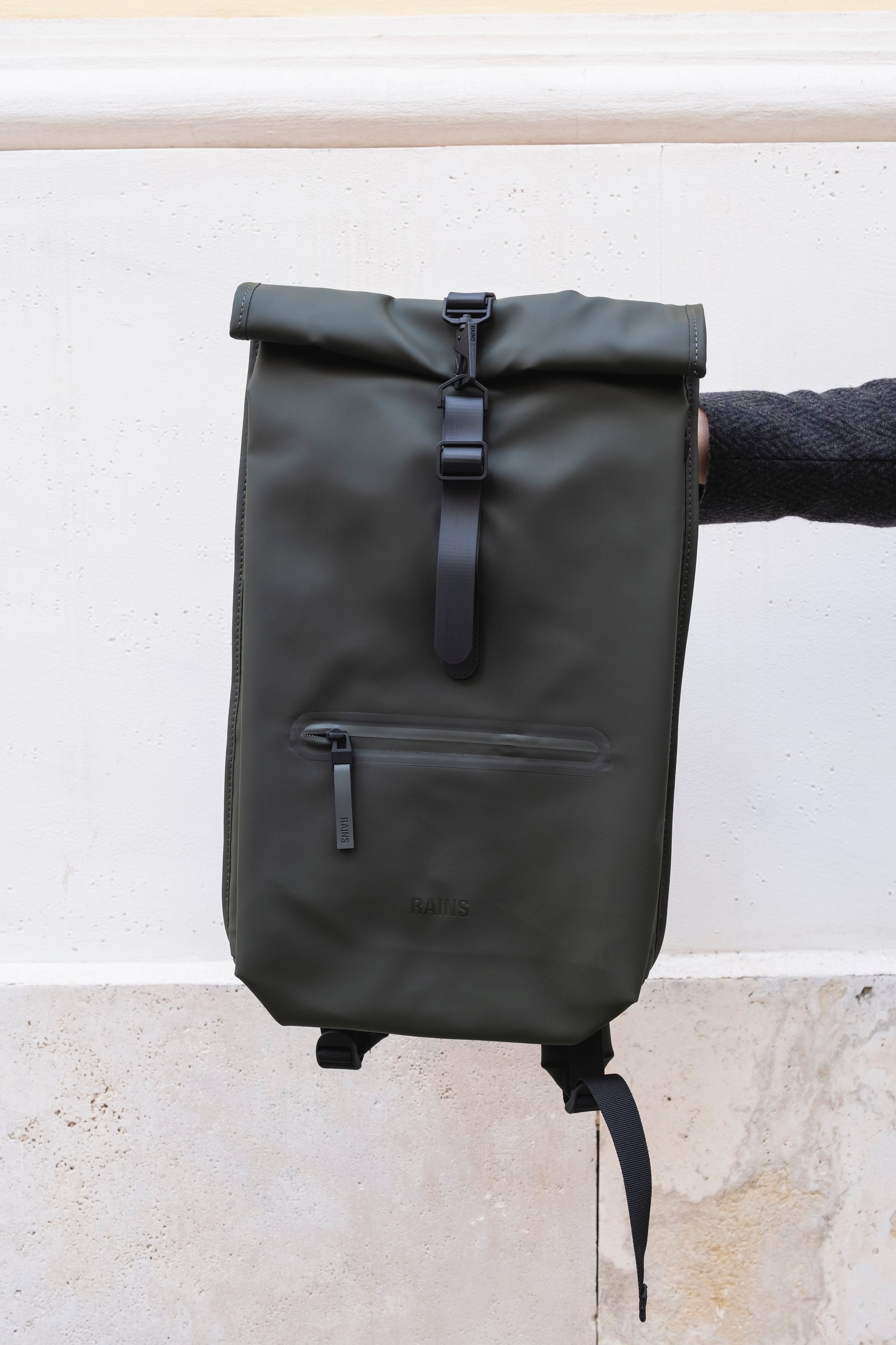 green-rains-ai24-rolltop-rucksack-w3