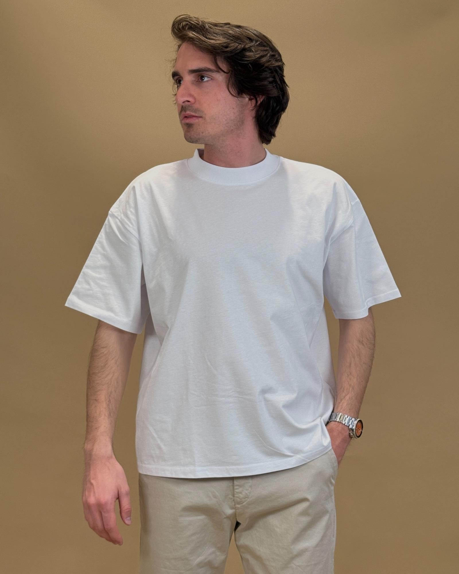 Liam Tee STTU959 C001 Gaffi