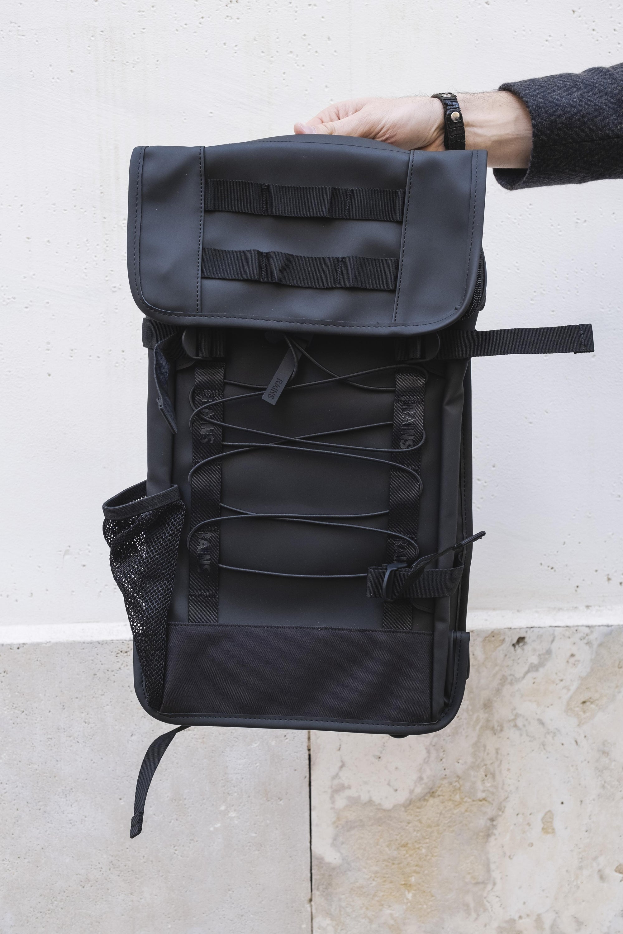 Trail Mountaineer Bag RA14340 BLA Rains 