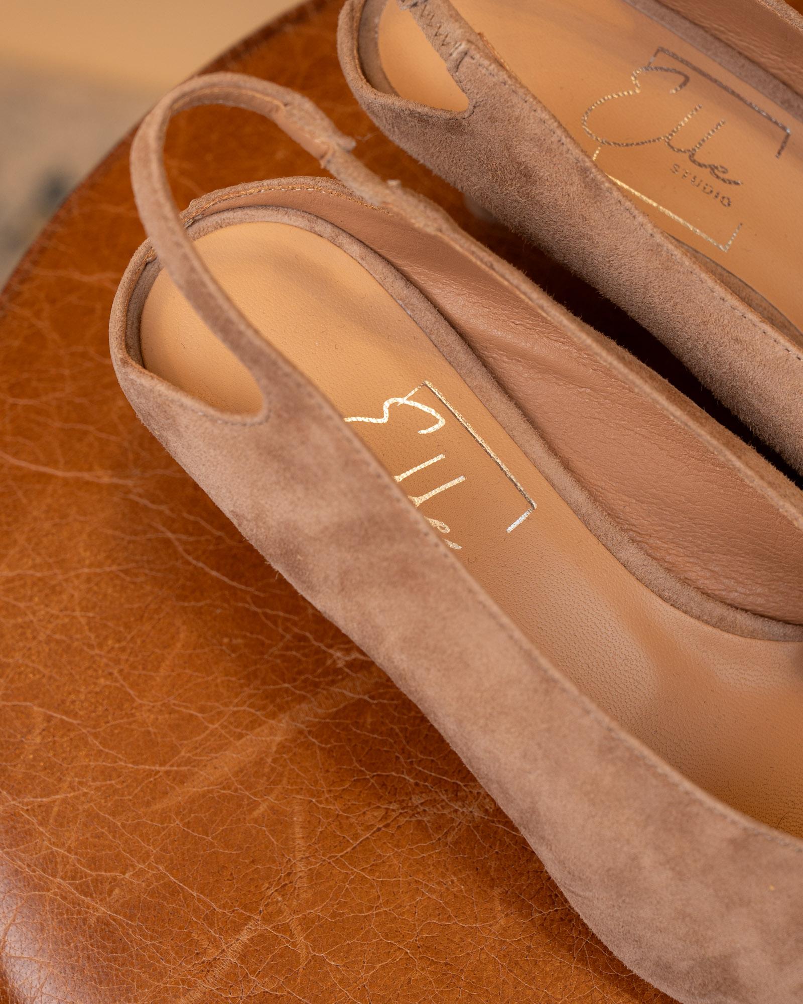 Chanel Camoscio Camel 262 CA Elle Studio 