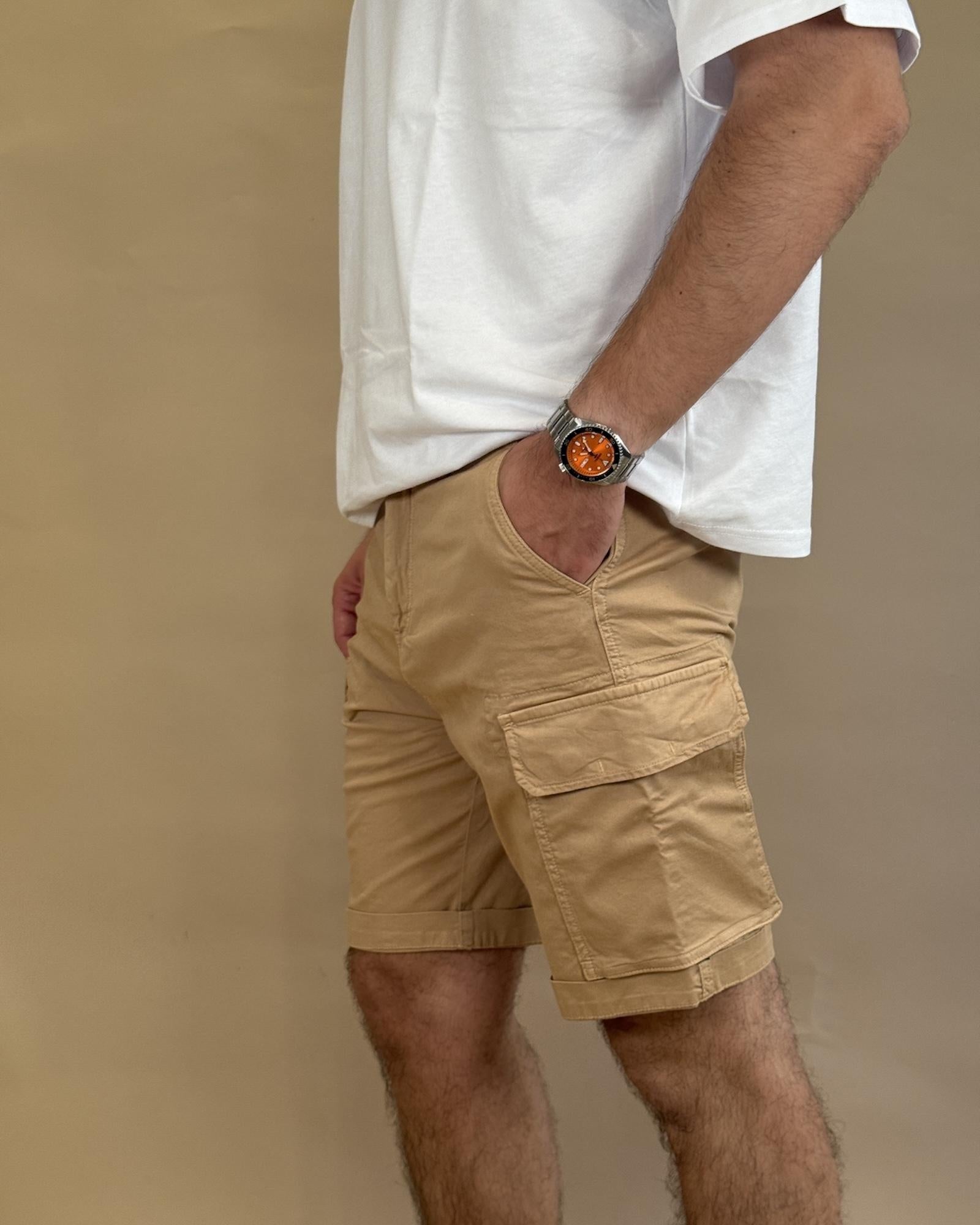 Bermuda Cargo Over RYAN_T095 081 Clark