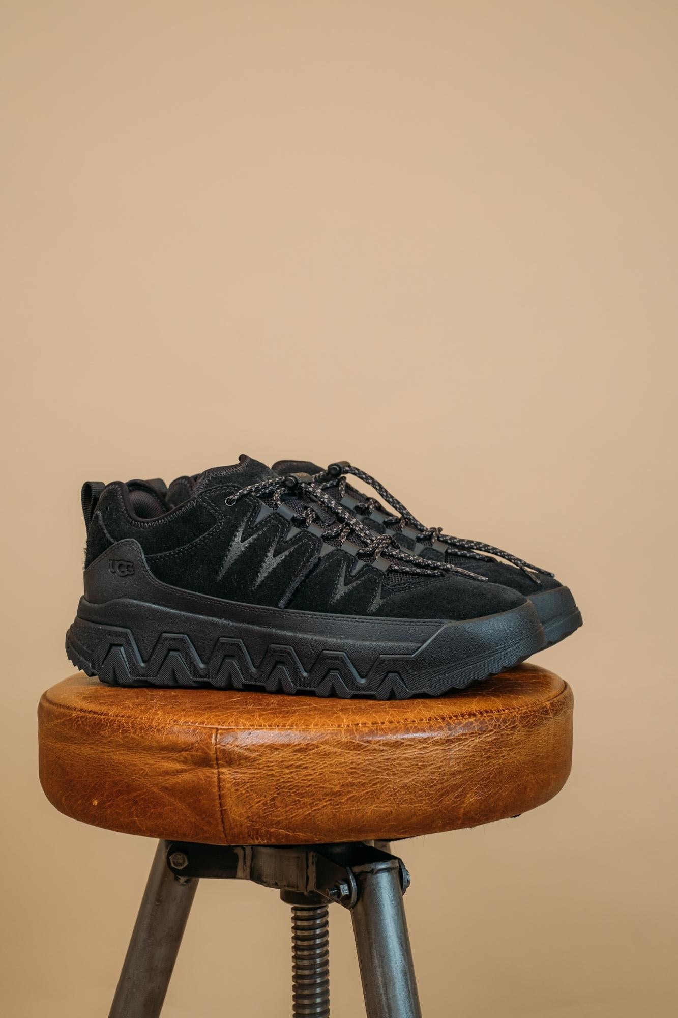 Captrail Low 1158252BLK BLACK Ugg 