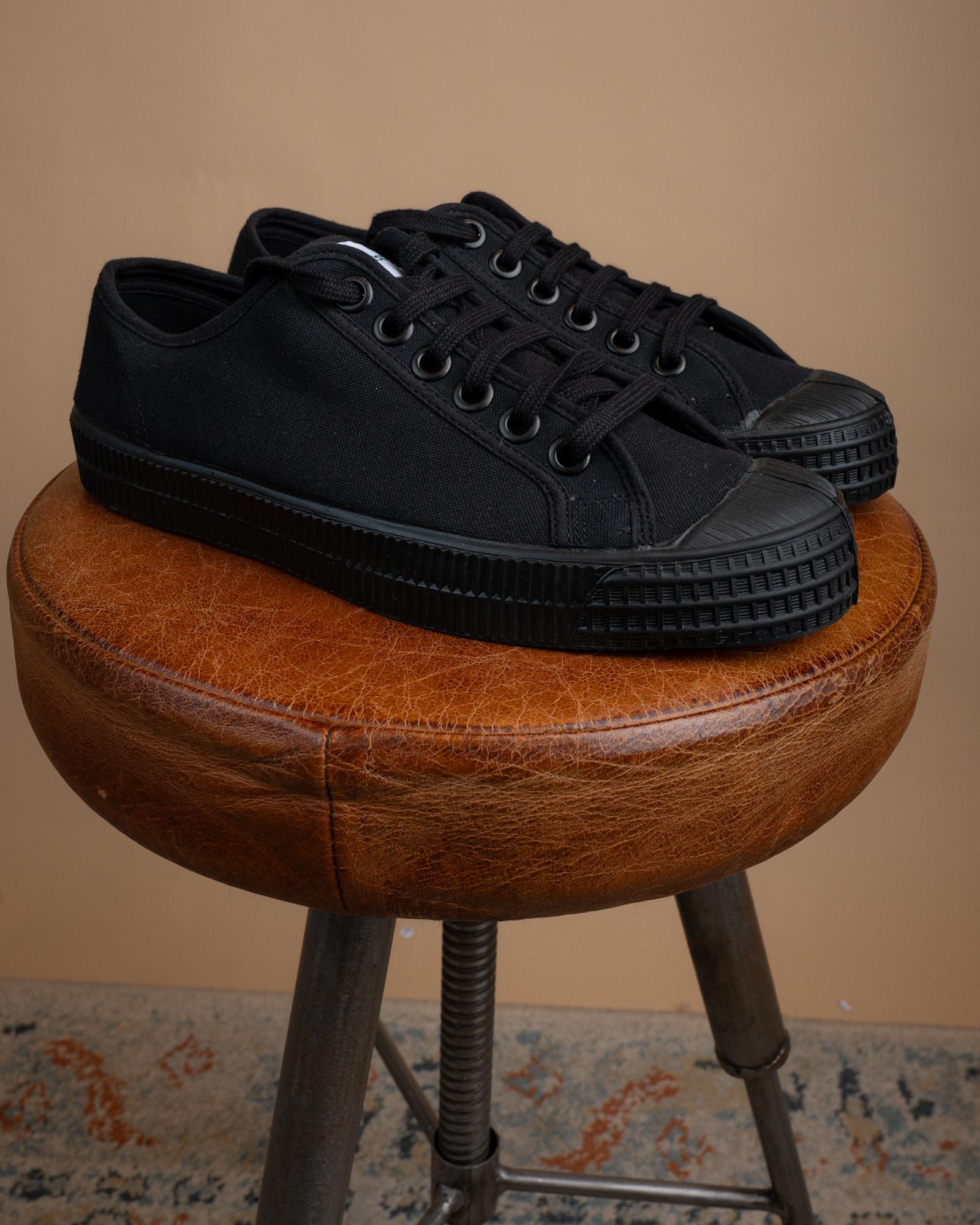 Sneakers Star Master All Black N572019 60 Novesta 