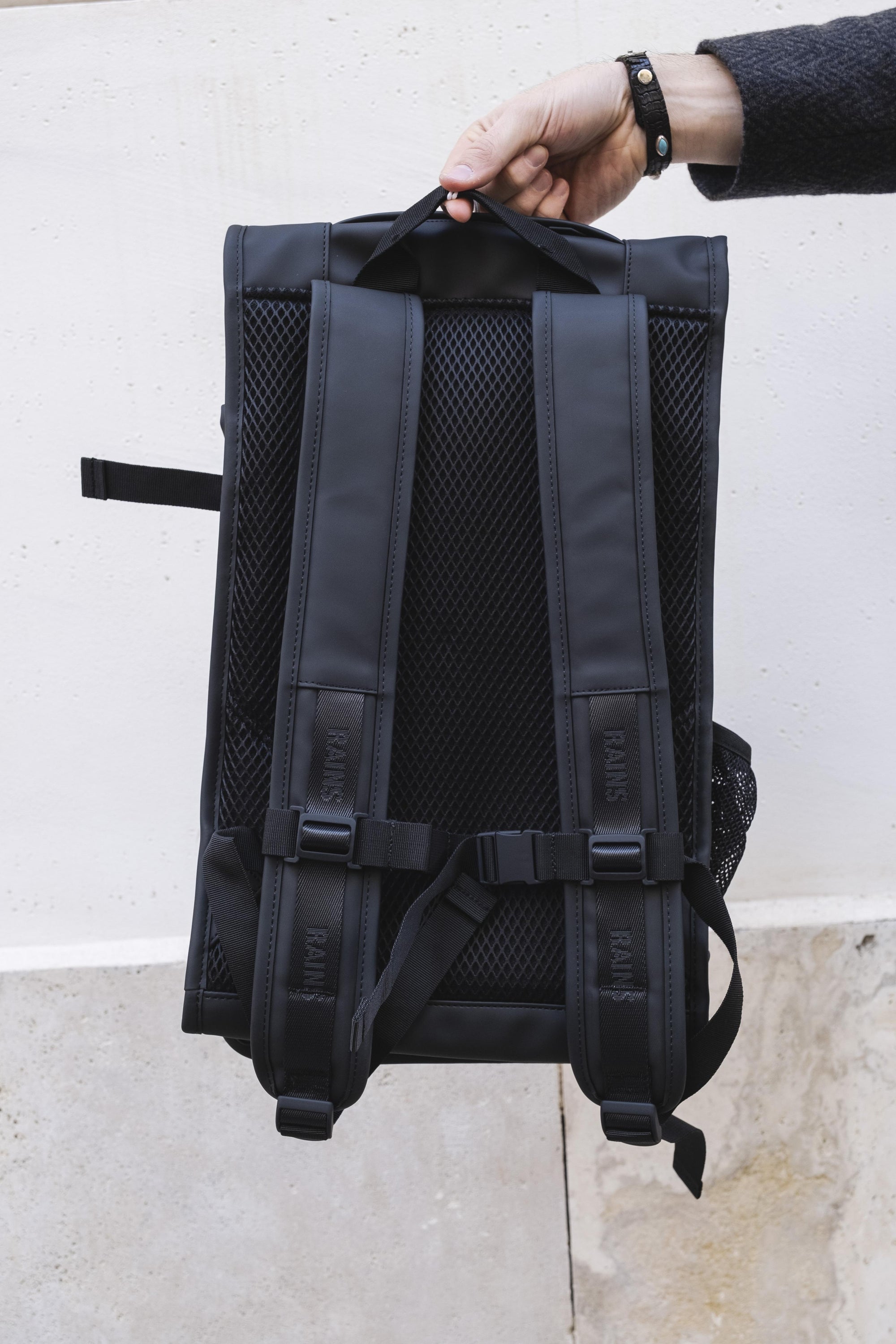 Trail Mountaineer Bag RA14340 BLA Rains 