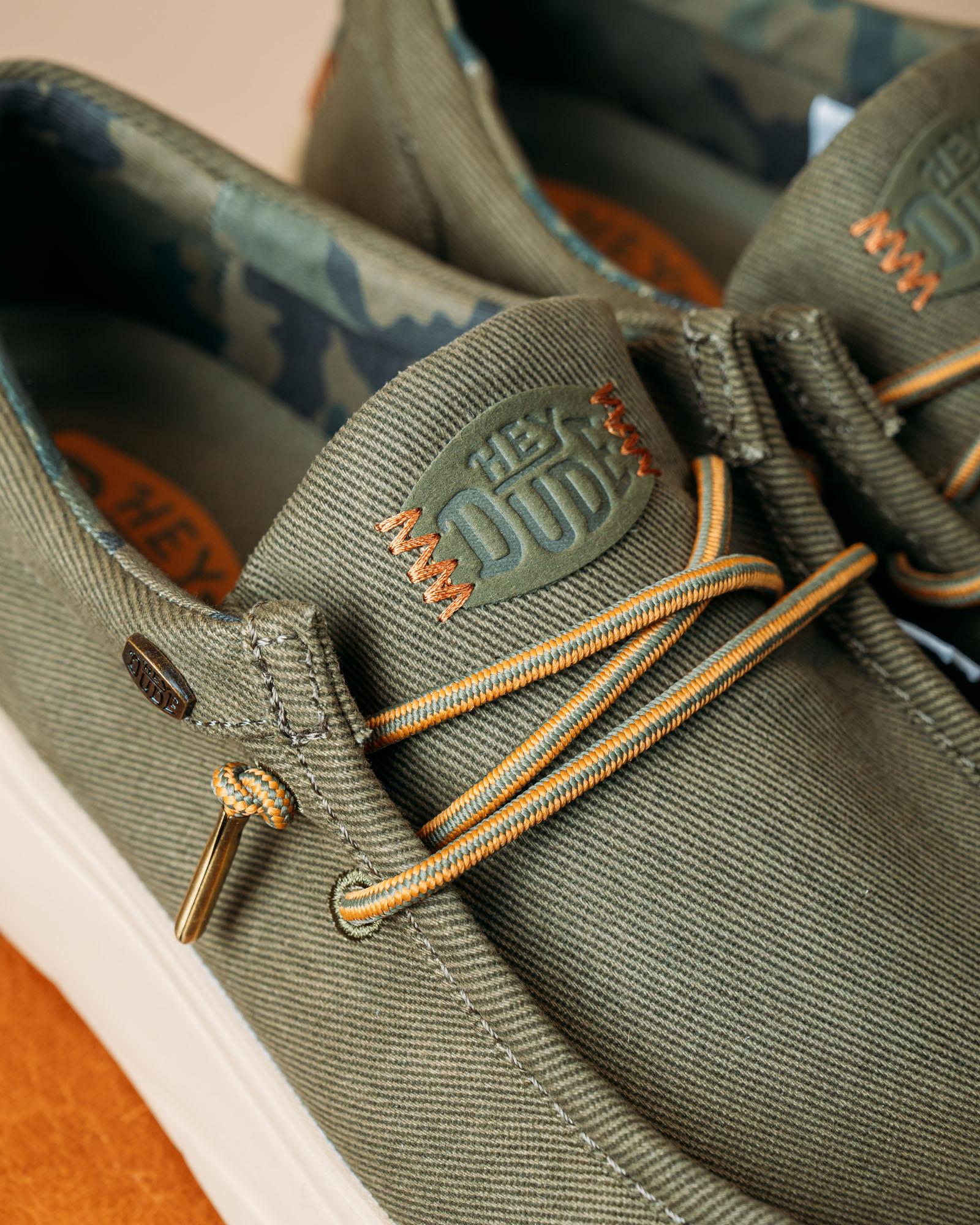 Scarpe Wally Comf Worn Twill Burnt Olive-Boulder Tan 45113 3BN Hey Dude 