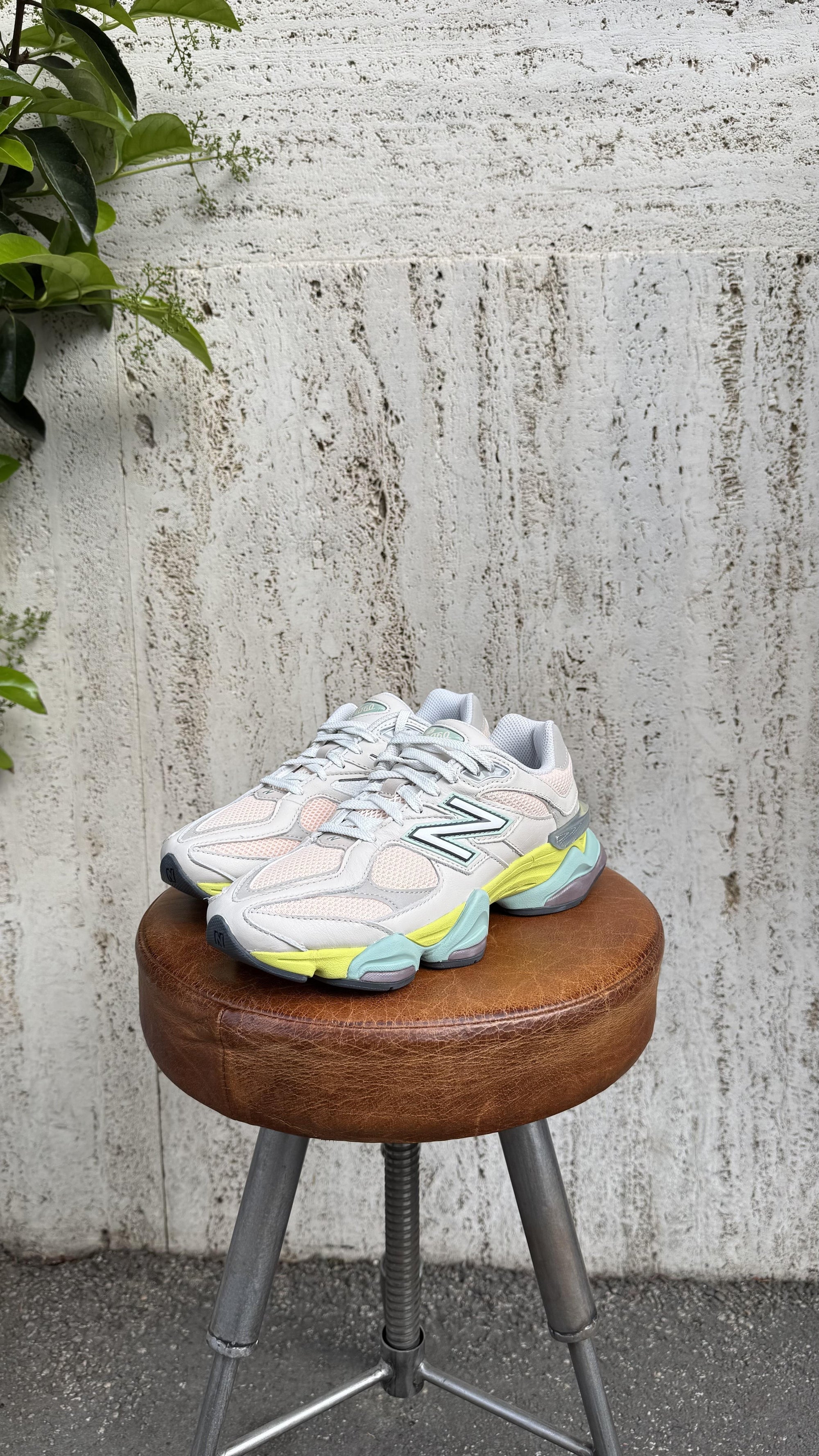 9060 U9060GCB MOONBEAM GREY-LIME New Balance 