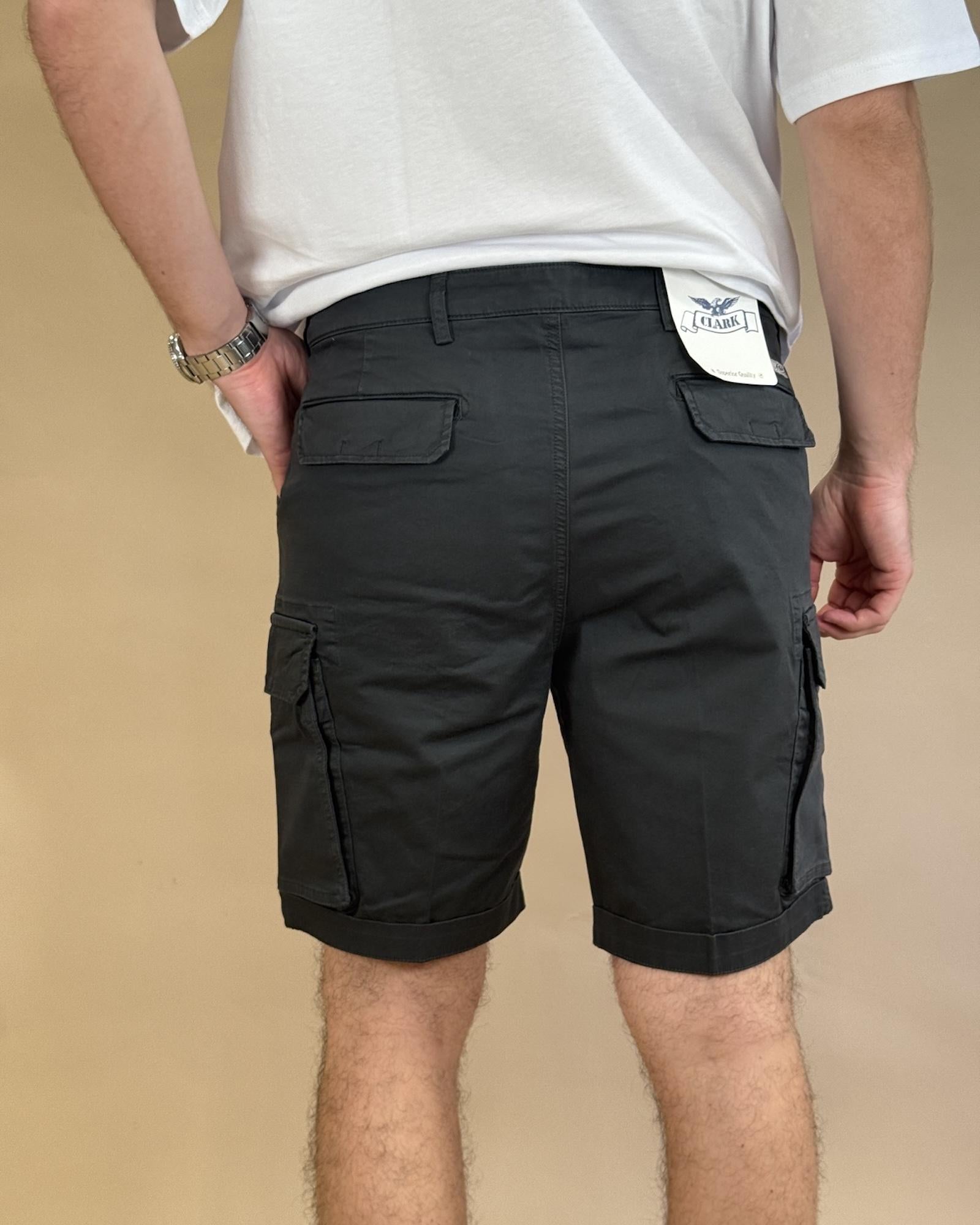 Bermuda Cargo Over RYAN_T095 002 Clark