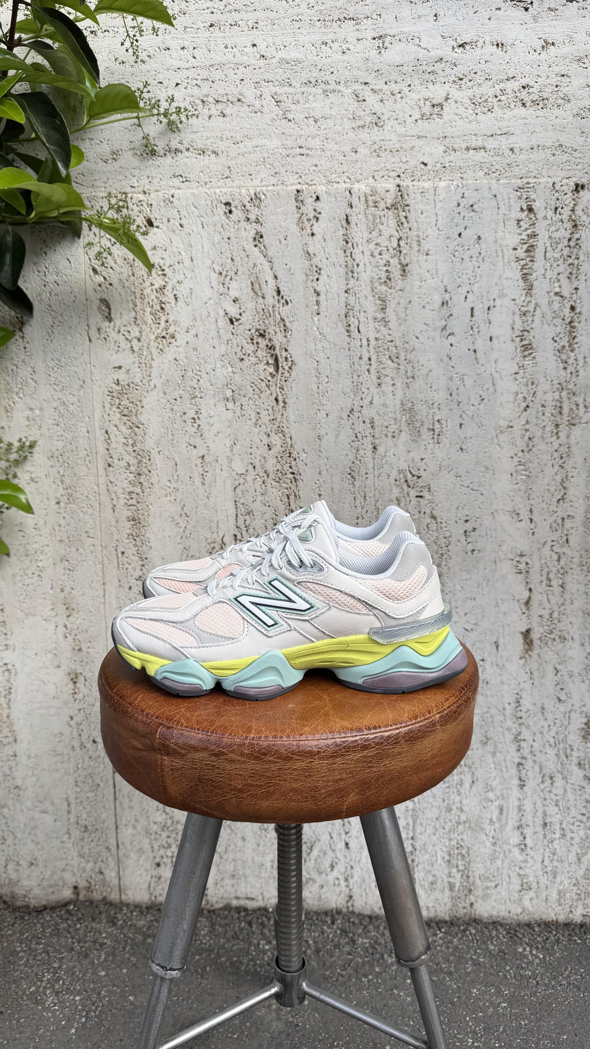 9060 U9060GCB MOONBEAM GREY-LIME New Balance 