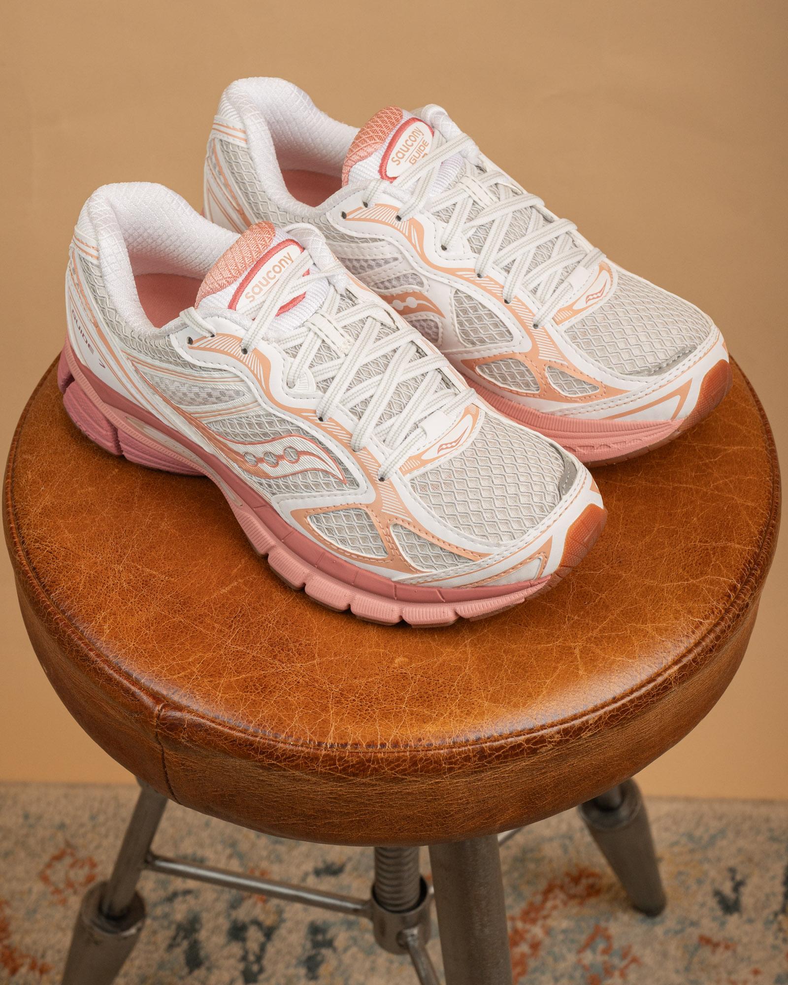 Sneakers ProGrid Guide 7 White-Peach S70936W 30 Saucony 