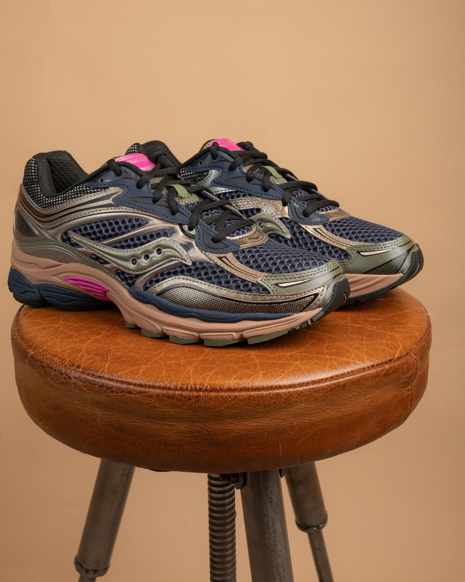 Sneakers ProGrid Omni 9 Disrupt Blue-Brush S70739 74 Saucony 