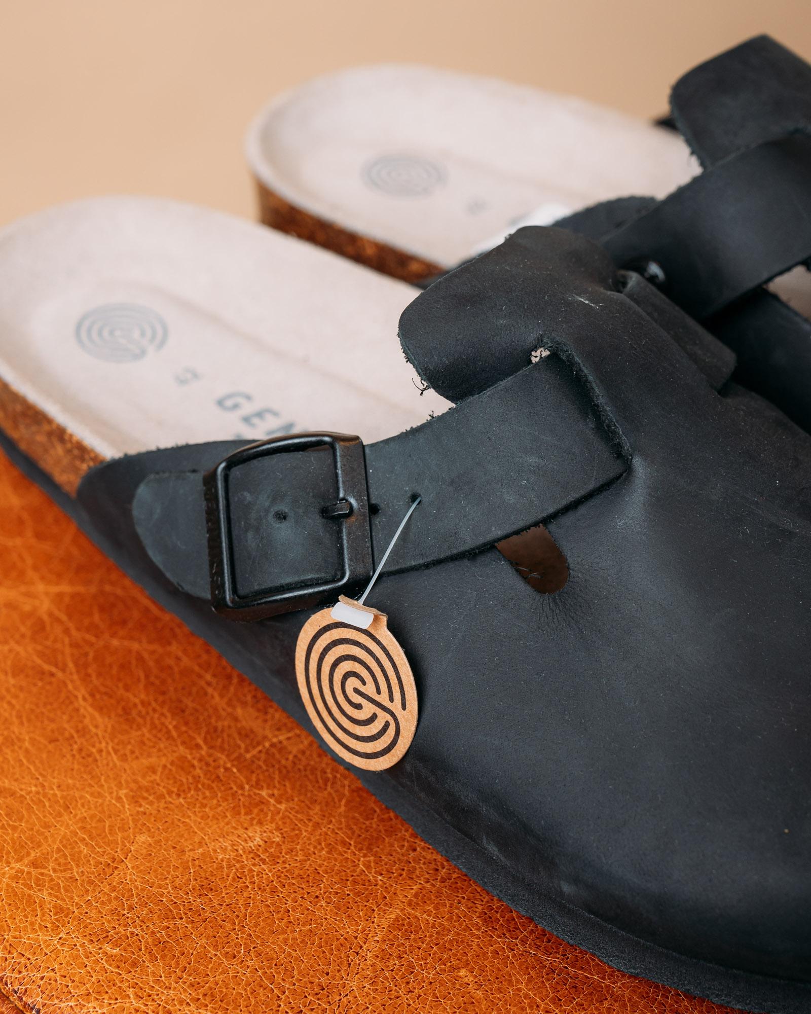Sabot Riva Oiled Leather Black G10439 7 Genuins 