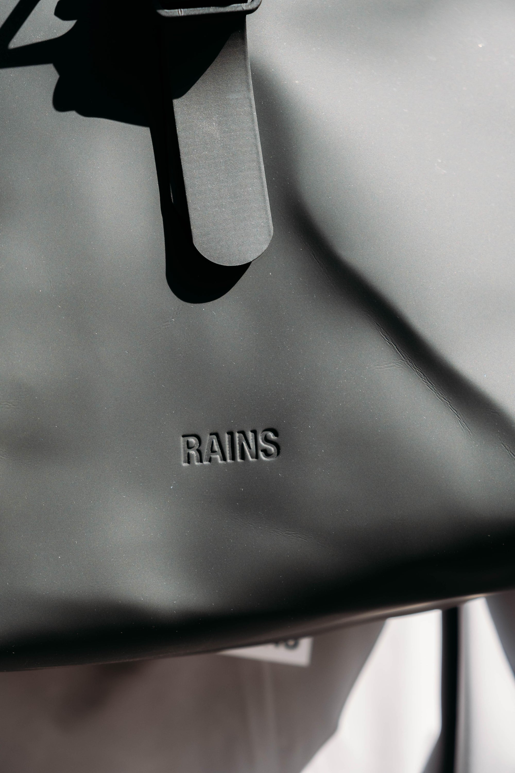 Bucket Backpack RA13040BLA BLACK Rains 