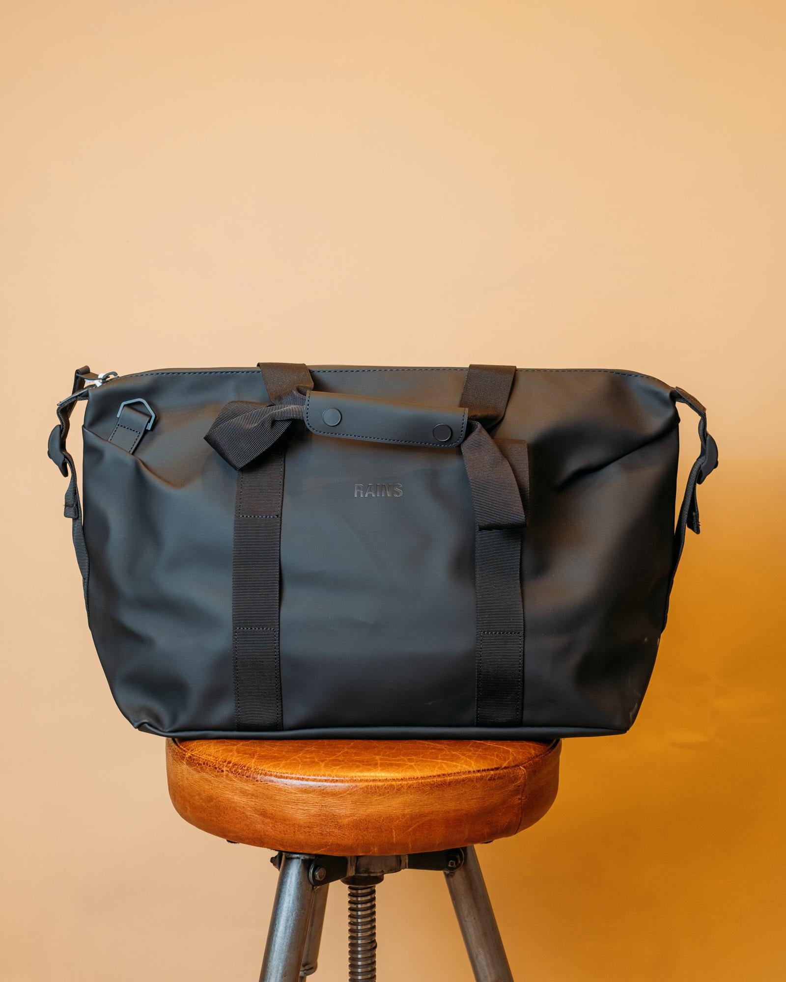 Hilo Weekend Bag Small RA14220 BLA Rains 