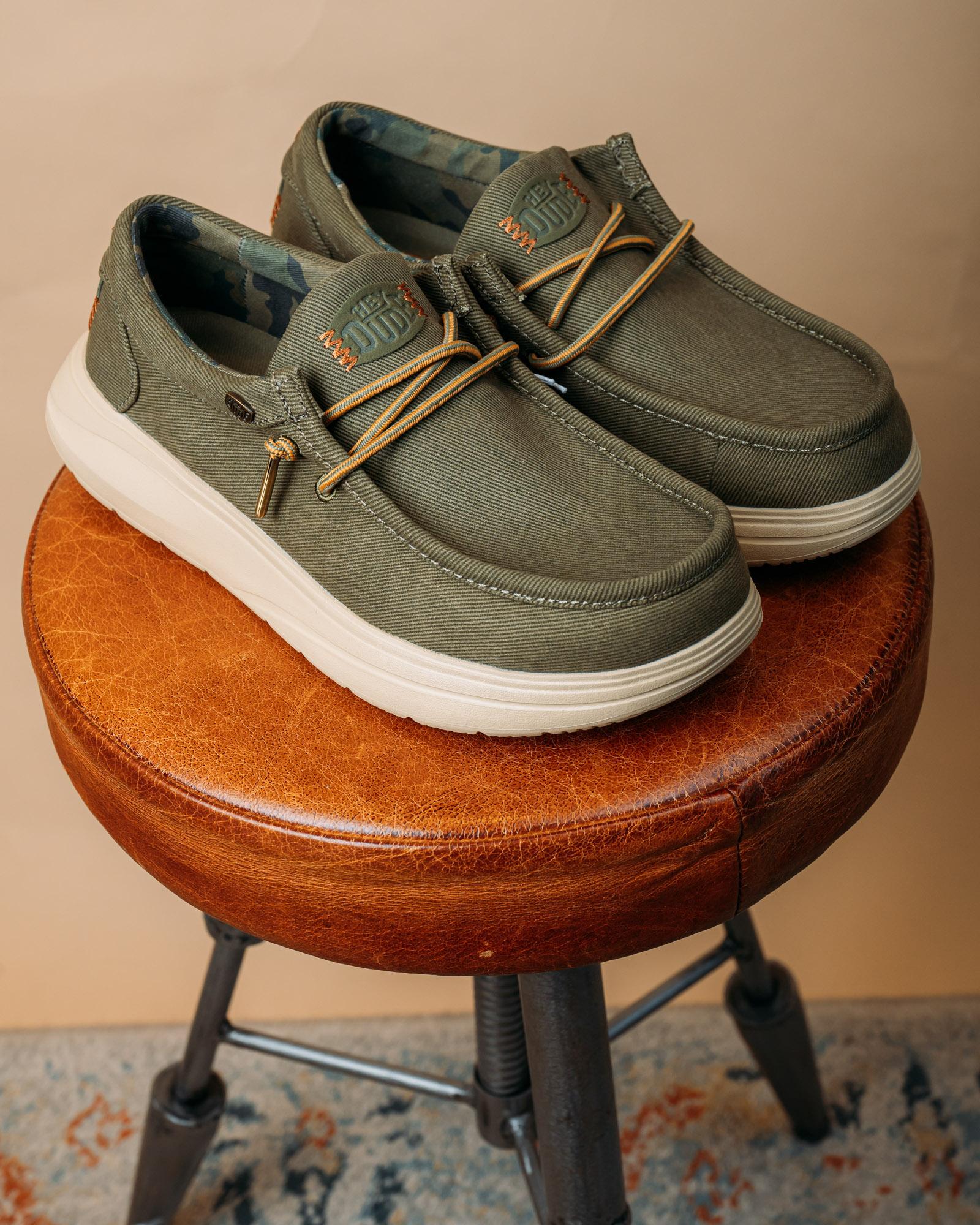 Scarpe Wally Comf Worn Twill Burnt Olive-Boulder Tan 45113 3BN Hey Dude 