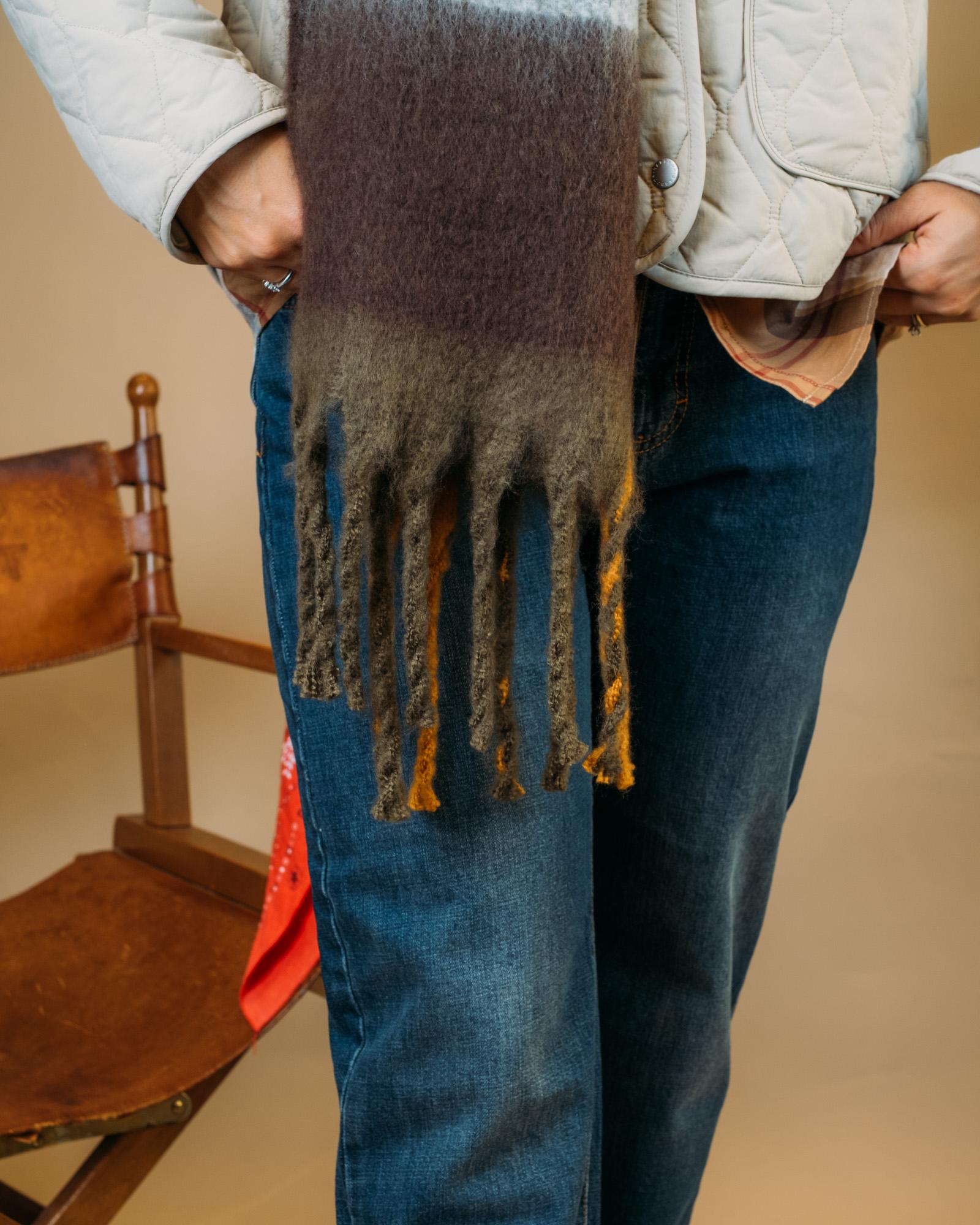 Isla Tartan Boucle Scarf LSC0293 TN11 Barbour 