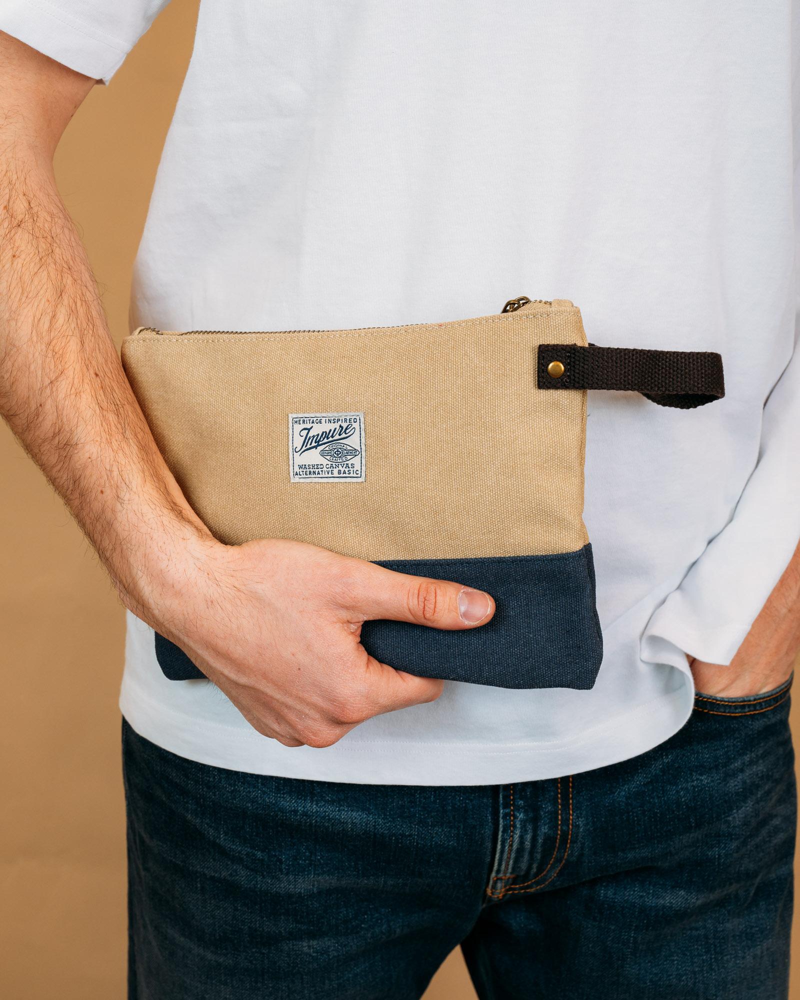 Soho Clutch Bag Sand AXCRD C42 Impure 