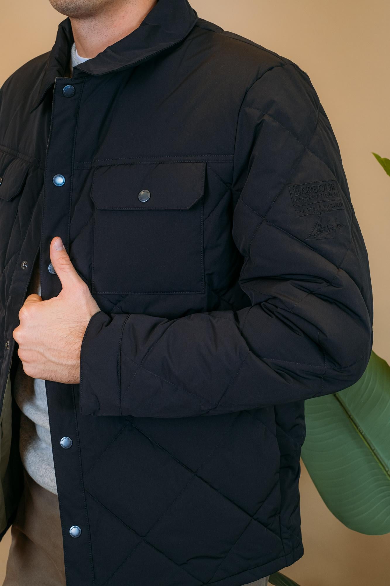 Axwell Puffer Jacket MQU1871 BK11 Barbour International 