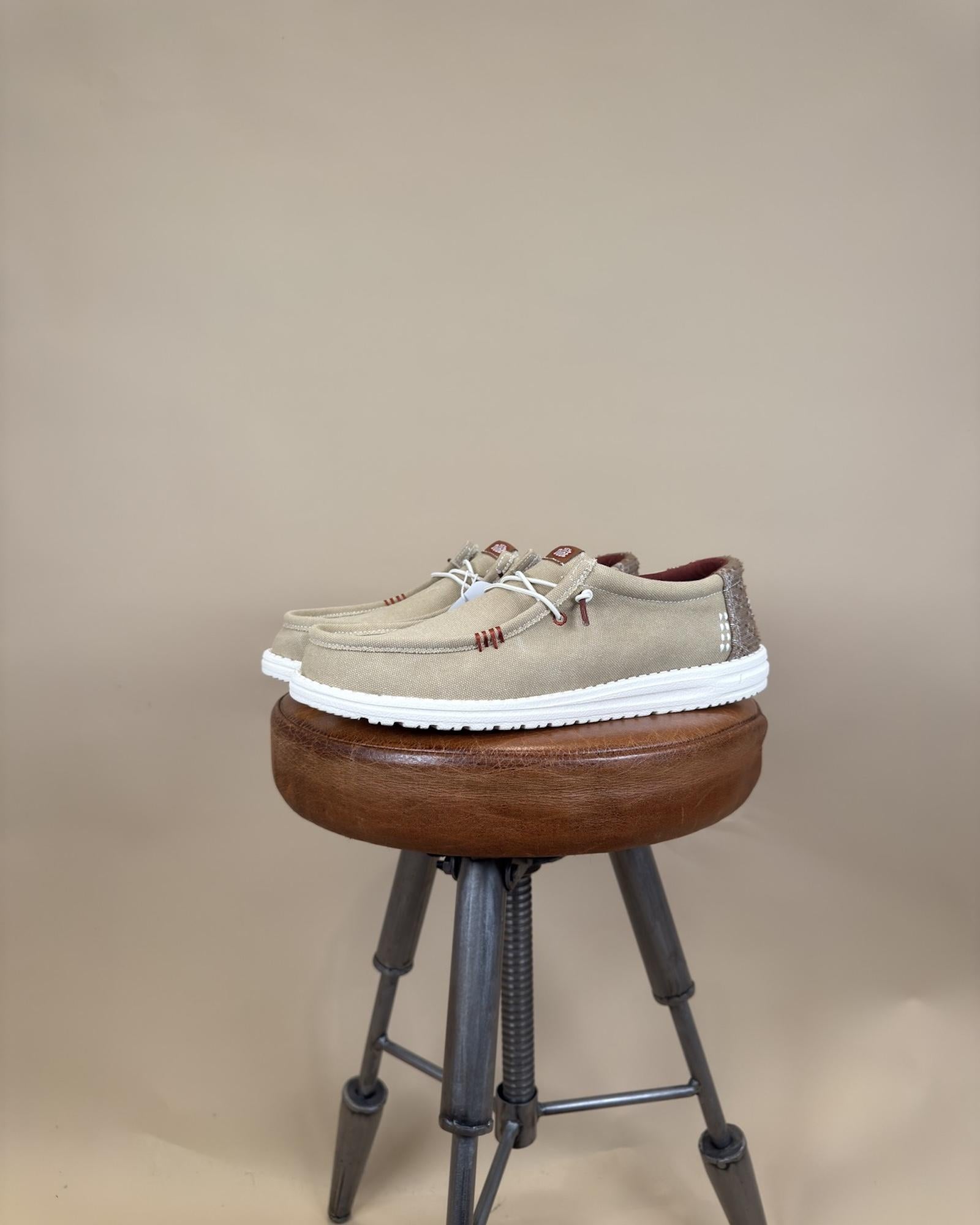 Wally Workwear 43084 0OE Hey Dude