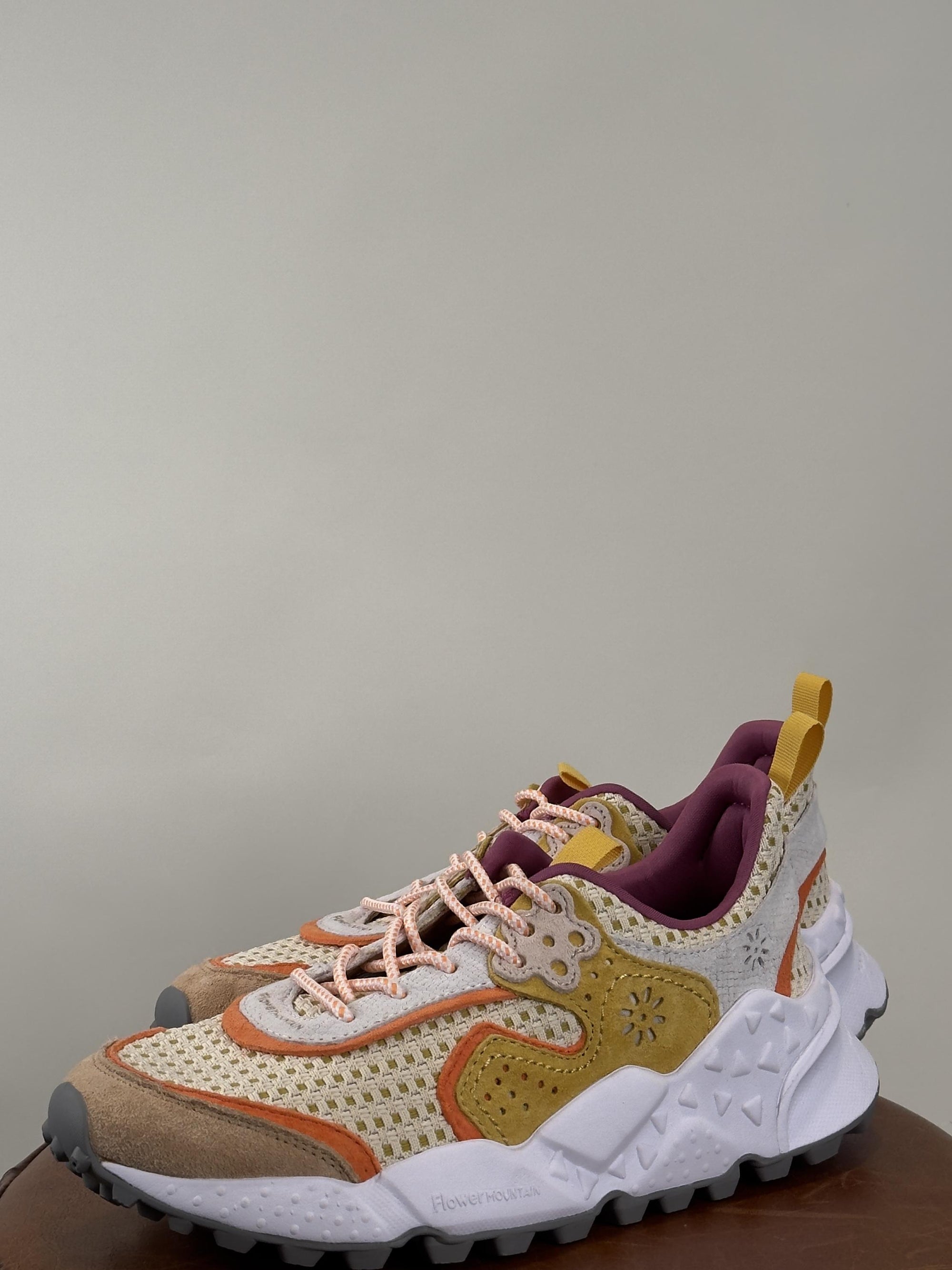 Kotetsu 0012017822071E69 BEIGE-OCRA Flower Mountain