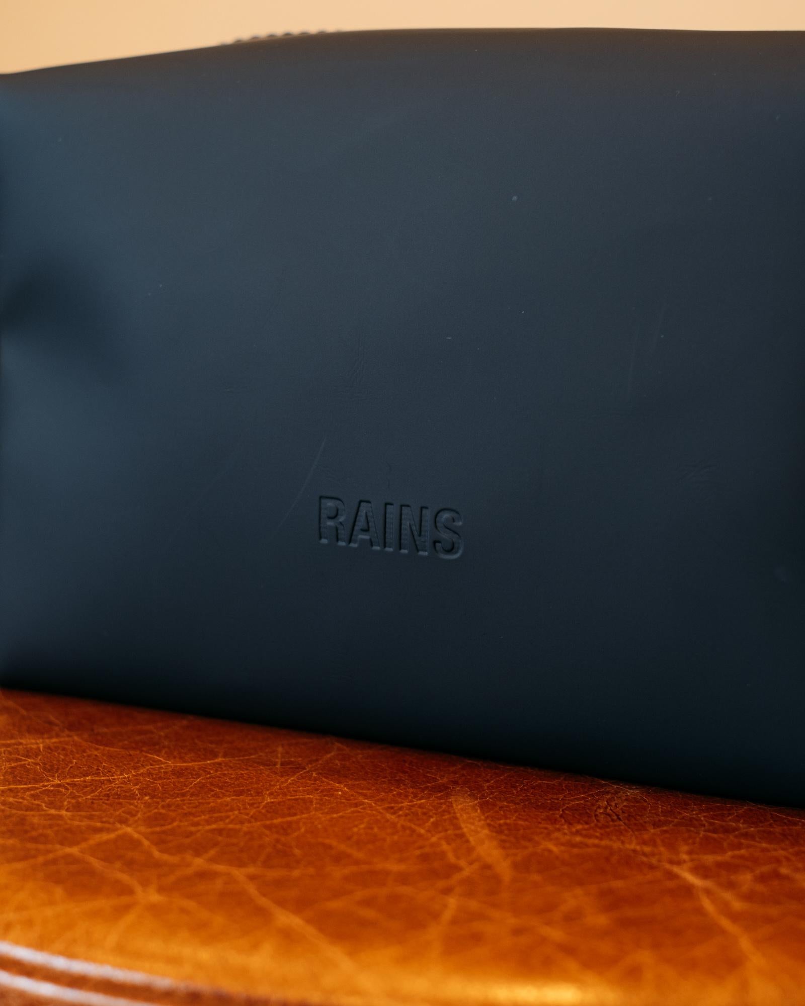 Wash Bag Small RA15580 NAV Rains 