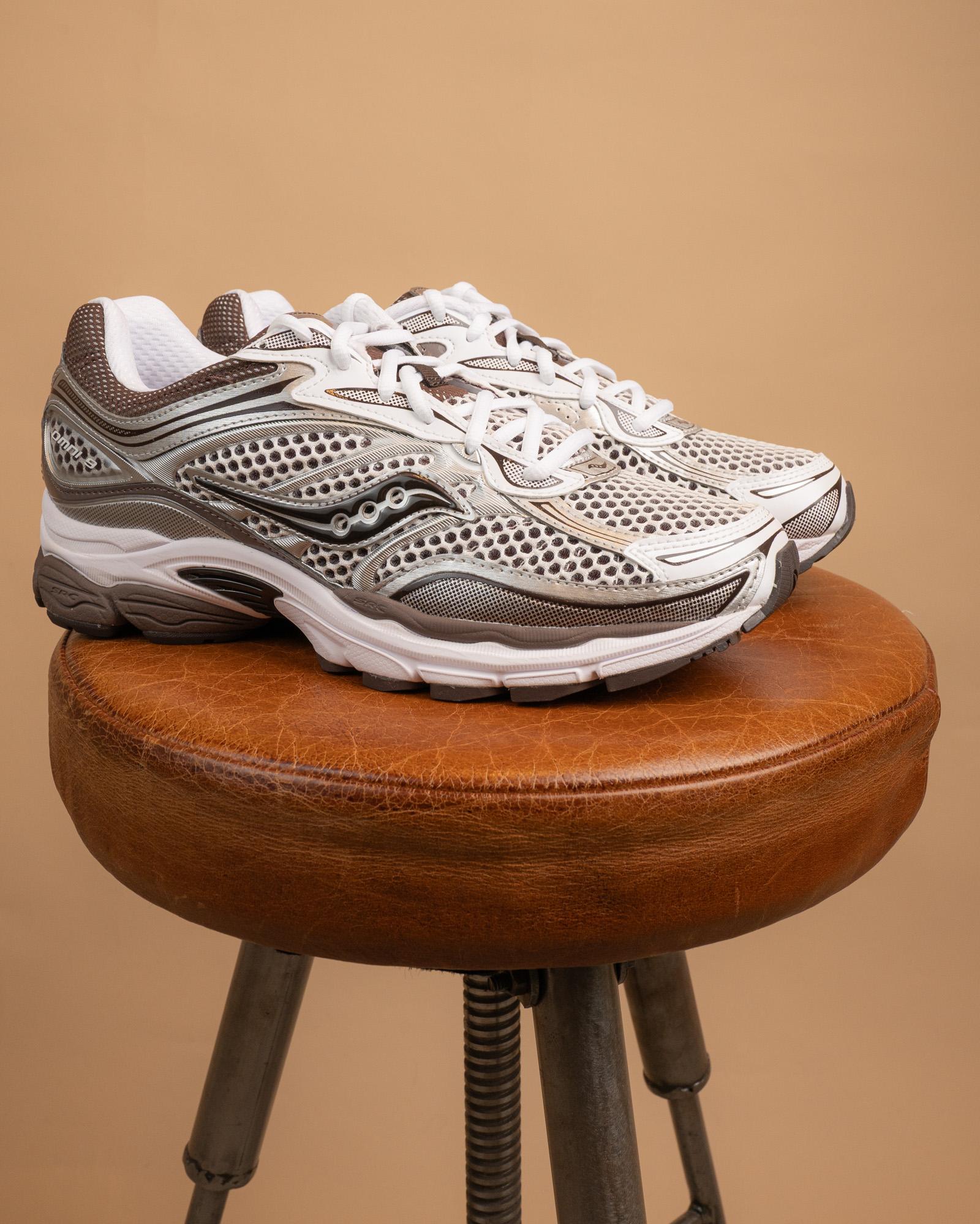 Sneakers ProGrid Omni 9 Disrupt White-Brown S70739 57 Saucony 