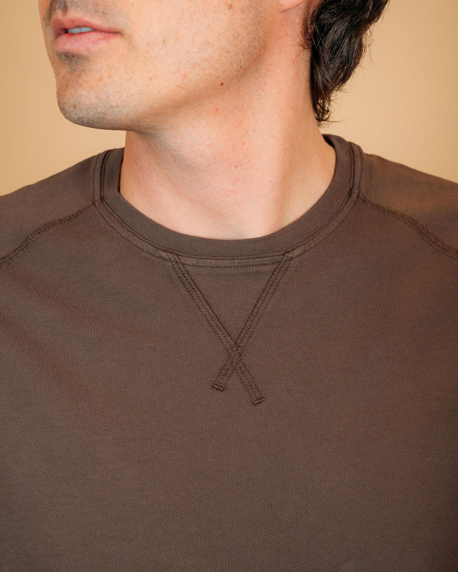 T-shirt a maniche corte Seadog Salem Piquet Brown con vestibilità regolare.