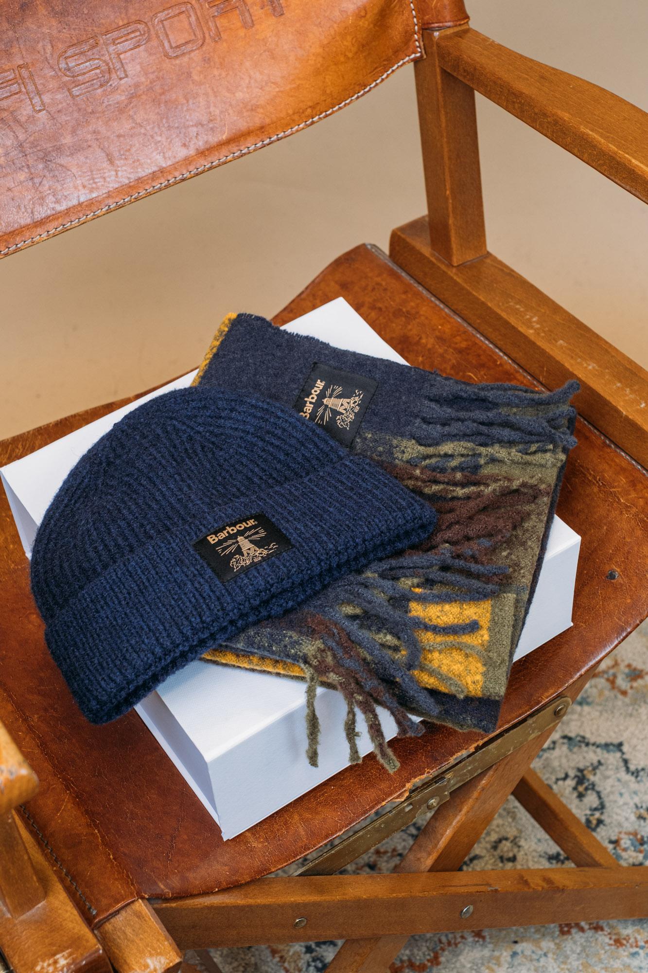 Westerdale Beanie/Scarf Set MGS0095 TN11 Barbour 